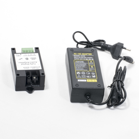 Комплект из четырех навесных динамиков и усилителя AV315BT + 4xAV650WS