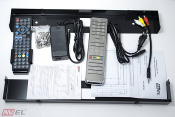 Smart телевизор AVS245SM (черная рамка) + Xiaomi Mi TV Stick
