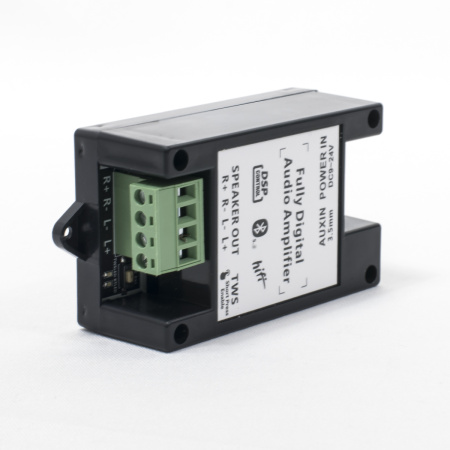 Комплект из четырех навесных динамиков и двух усилителей 2xAV315BT + 4xAV500CS