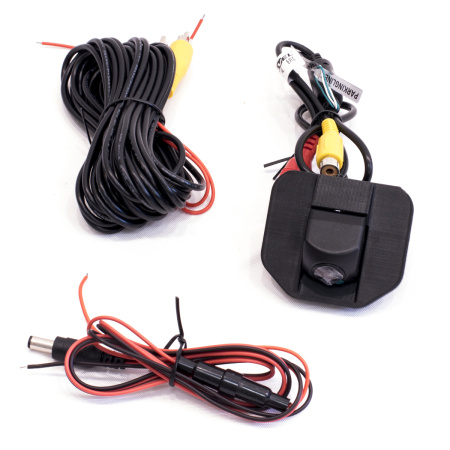 Штатная камера заднего вида AVS150CPR150_LADA с переключателем AHD/CVBS для автомобилей LADA Vesta NG (2022+)